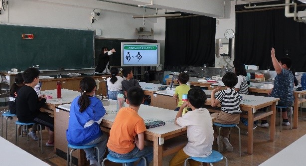 96f81ee4e147cdc4bf84f498b792d98e